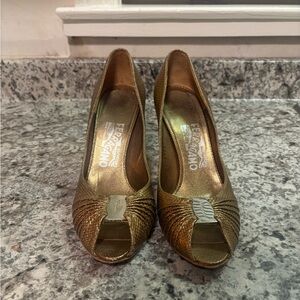 Ferragamo Gold Peep Toe Tiberia Snakeskin Pumps 6.5